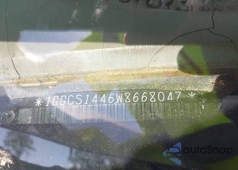 1998 Isuzu Hombre S из США, поврежденный, VIN 1GGCS1446W8668047